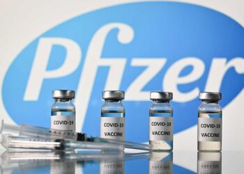 UAE announces the third dosage of Pfizer's Covid vaccination .