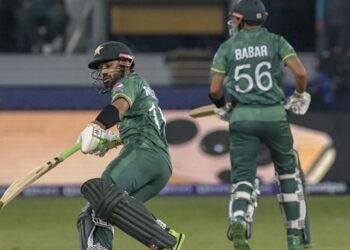Babar and Rizwan are leading Pakistan's 152-run pursuit versus India in the T20 World Cup