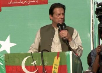 Imran Khan renews his call for 2 million people to go to Islamabad